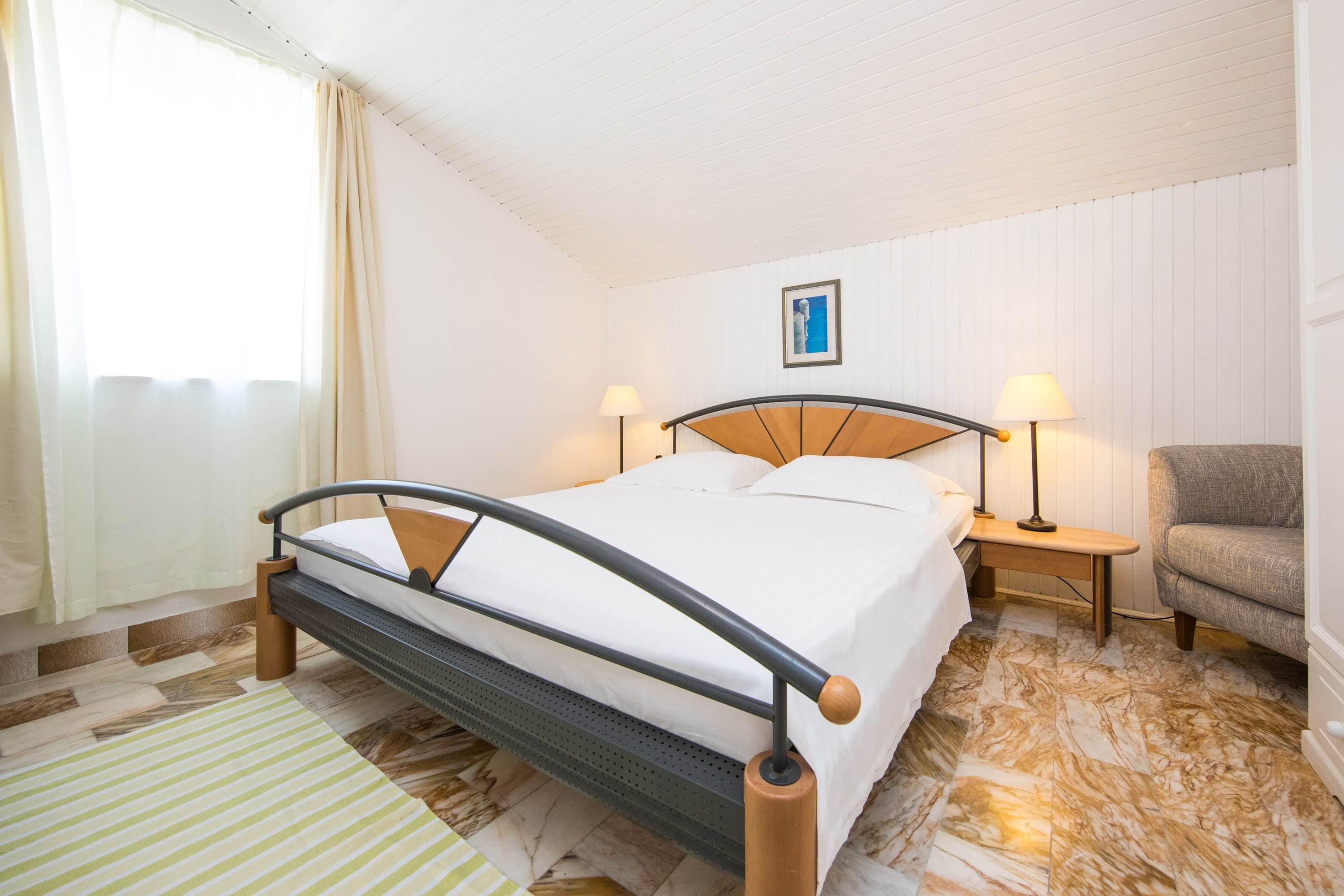 Guest House J&J ザトン エクステリア 写真