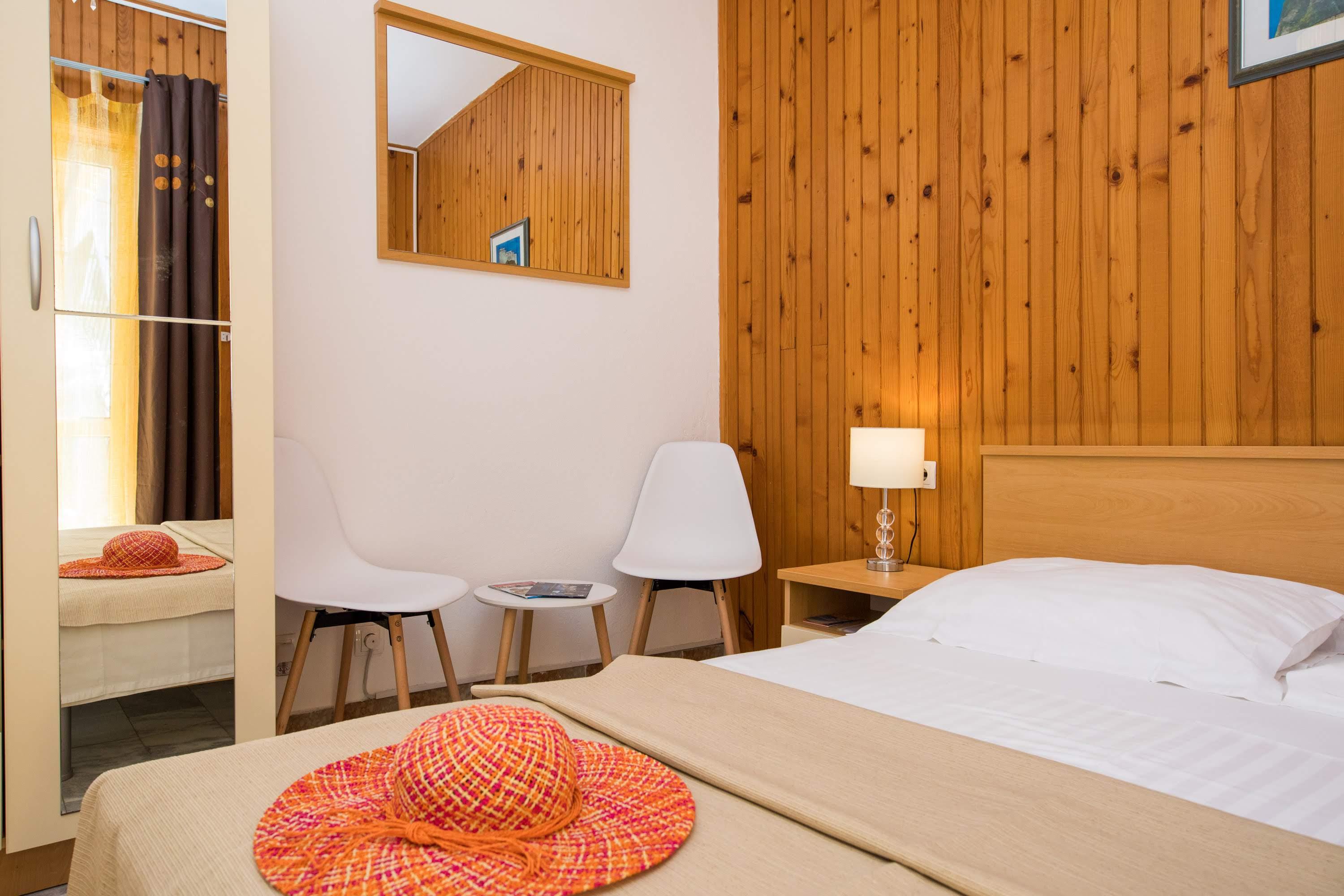 Guest House J&J ザトン エクステリア 写真